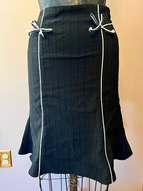 Y2K Odds’n Evens Black & White Seam Bow Flared Pencil Skirt Size 4 Made in USA